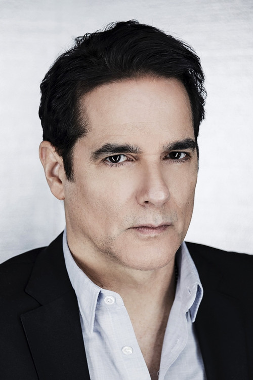 Photo of Yul Vazquez