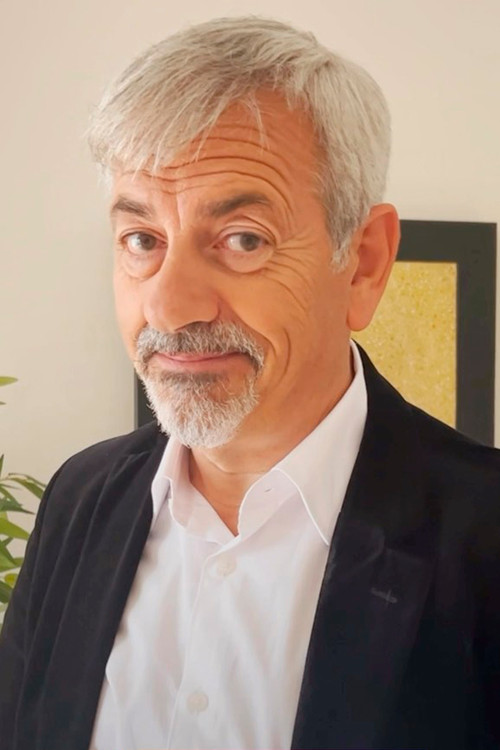 Photo of Carlos Sobera