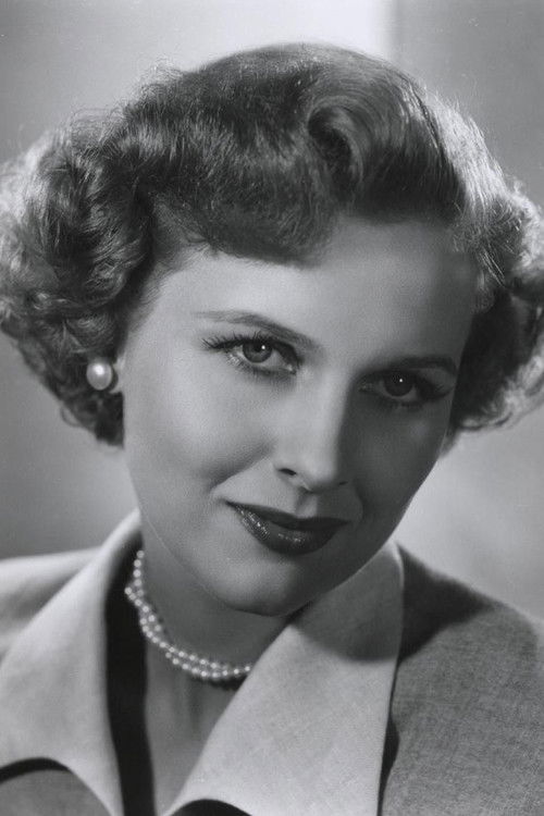 Photo of Lynne Roberts