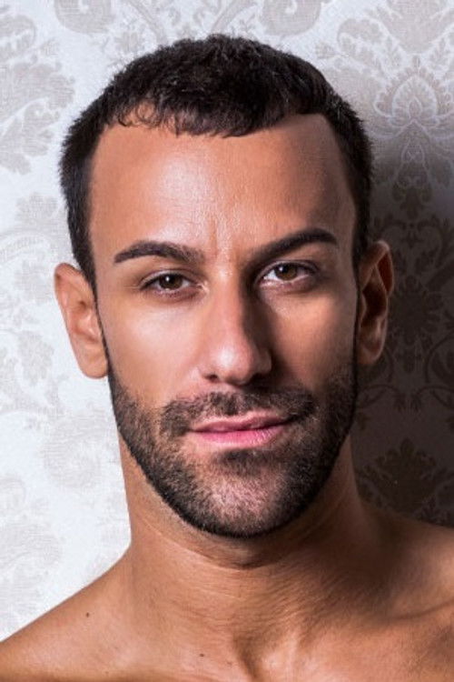 Photo of Gustavo Cruz