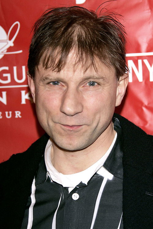 Photo of Simon McBurney