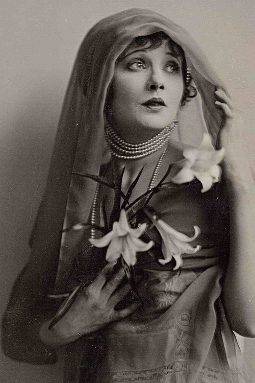 Photo of Betty Bouton