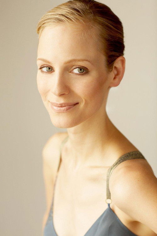 Photo of Laura Regan