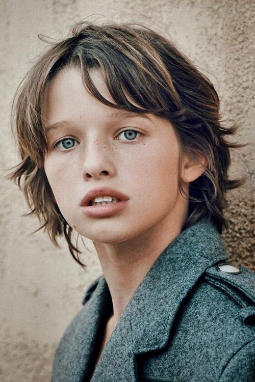 Photo of Ever Anderson