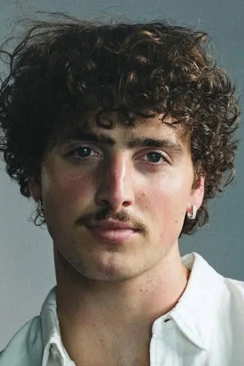 Photo of Benson Boone