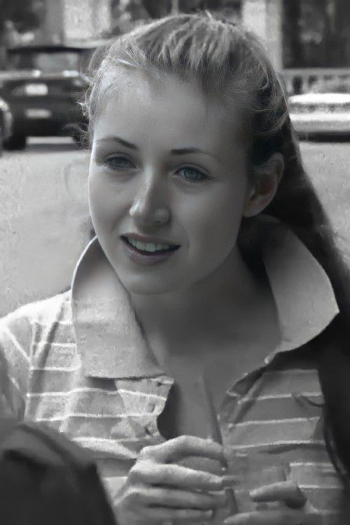 Photo of Kate Lyn Sheil