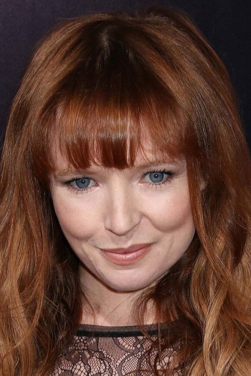 Photo of Stef Dawson