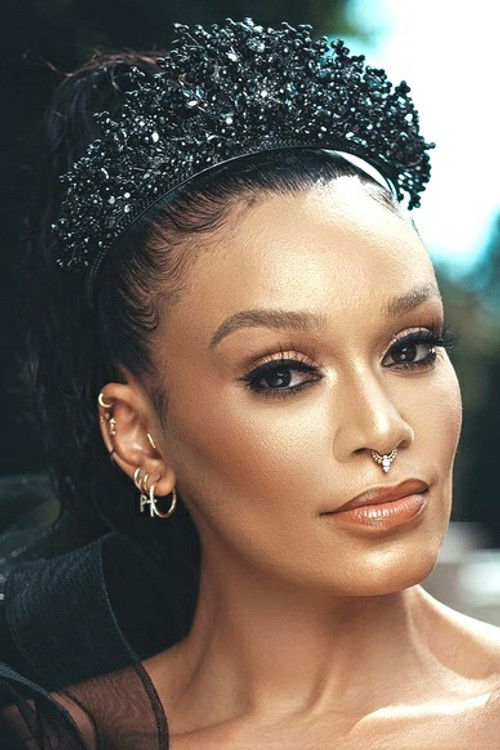 Photo of Pearl Thusi