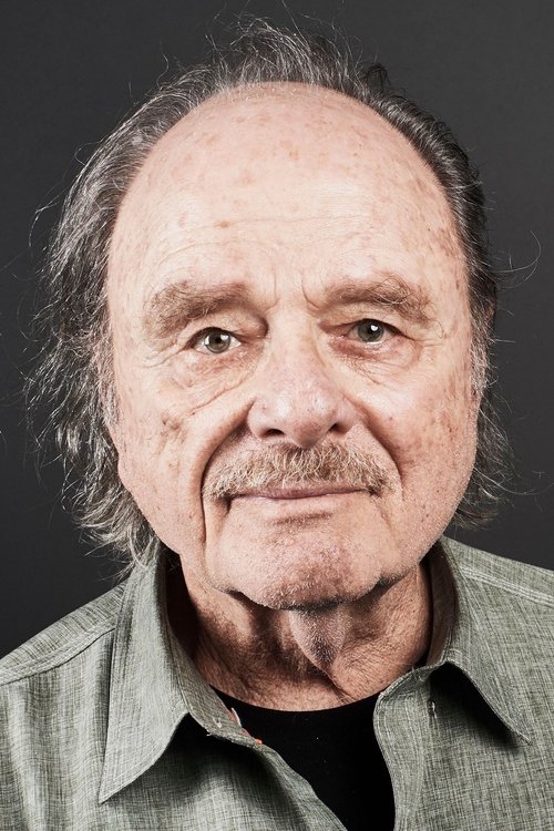 Photo of Harris Yulin