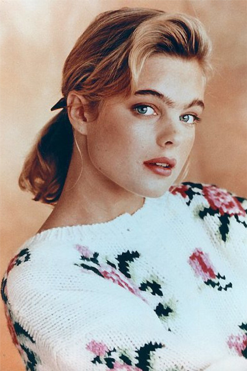 Photo of Erika Eleniak