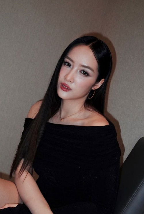 Photo of Naerunchara Lertprasert