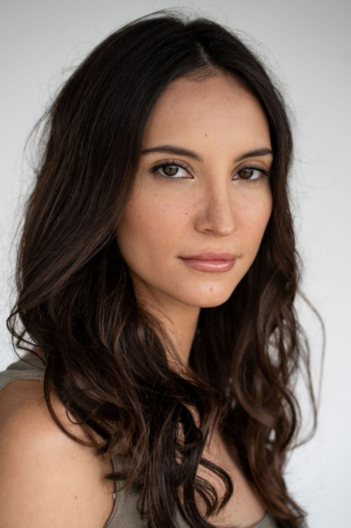 Photo of Samantha Robinson