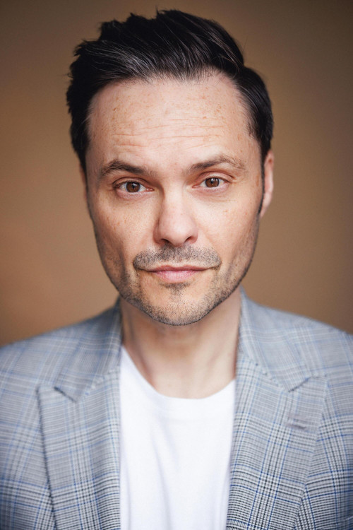 Photo of Oliver Mason