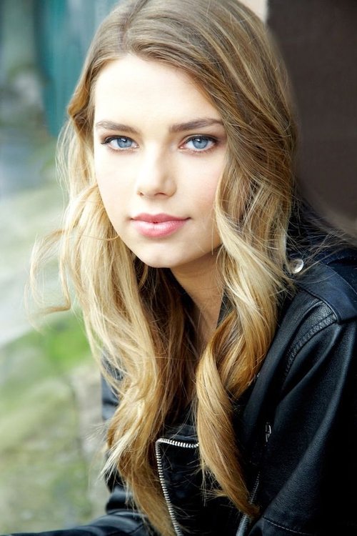Photo of Indiana Evans