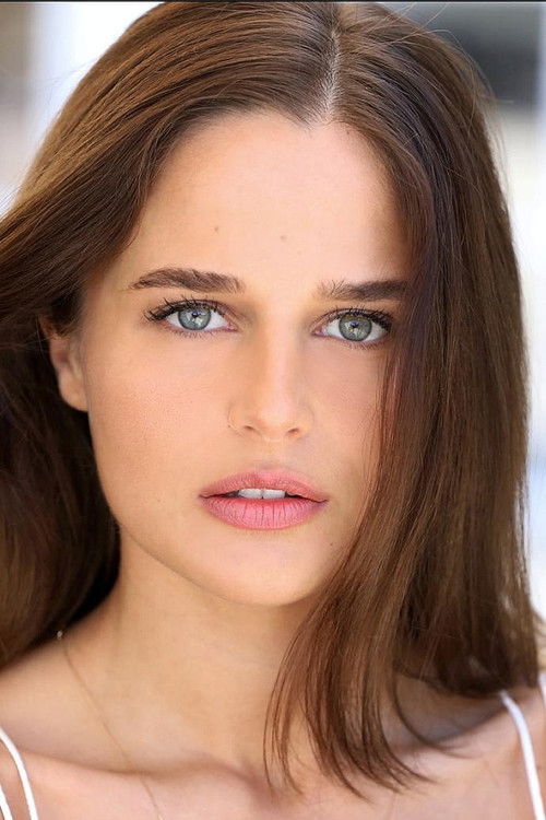 Photo of Stephanie Nur