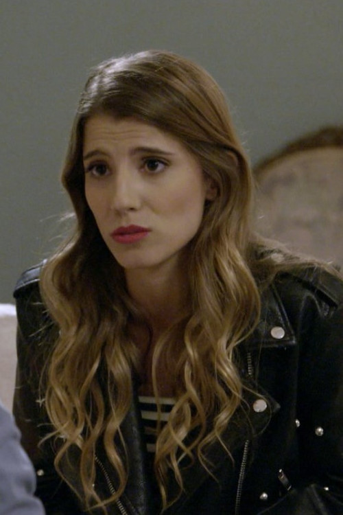 Photo of Anna Carreiro