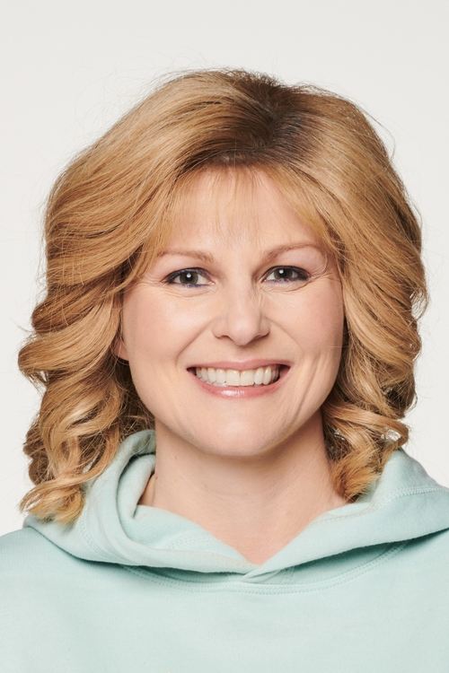 Photo of Jennifer Robertson