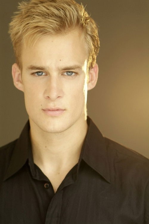 Photo of Bradley Dodds