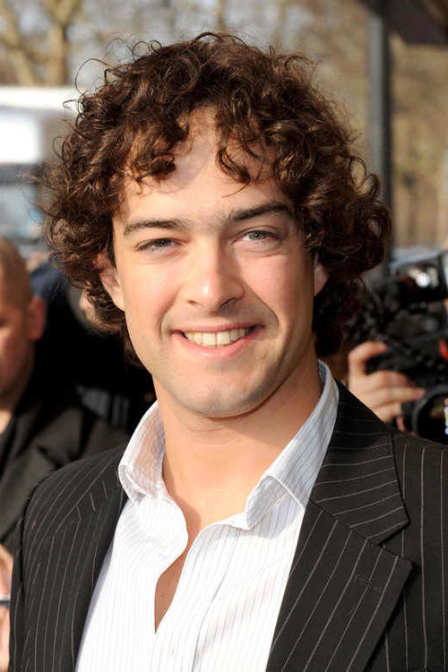 Photo of Lee Mead
