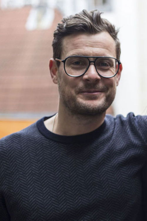 Photo of Simon Bonde