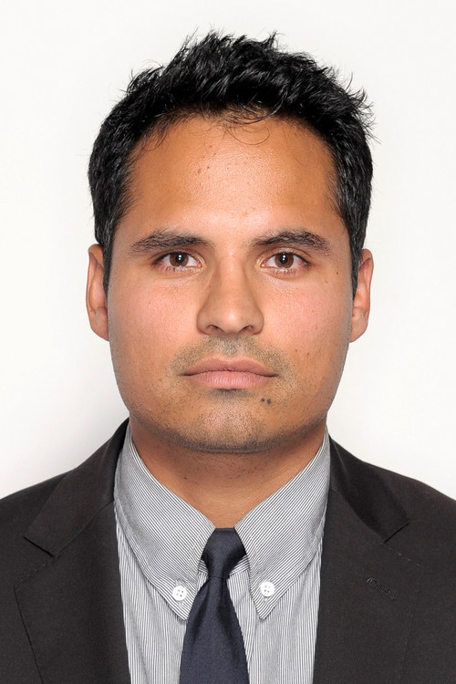Photo of Michael Peña