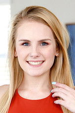 Photo of Natalie Knight