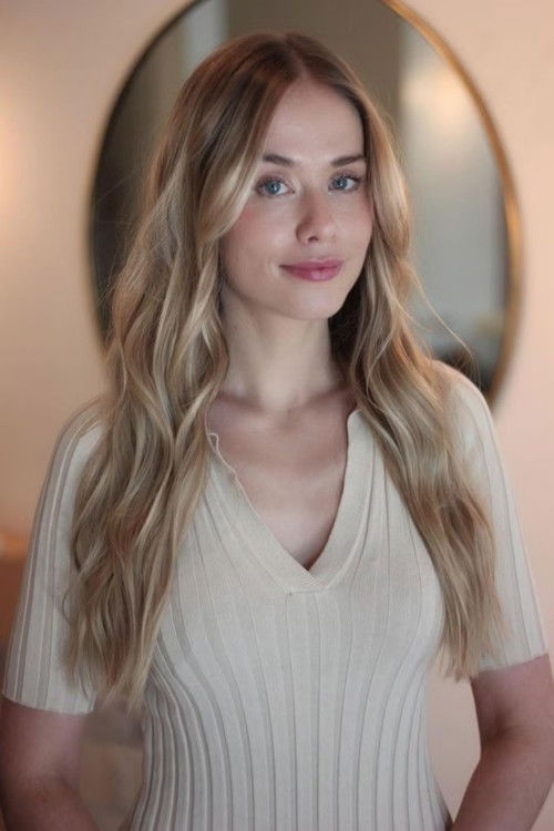 Photo of Elke Shari Van Den Broeck