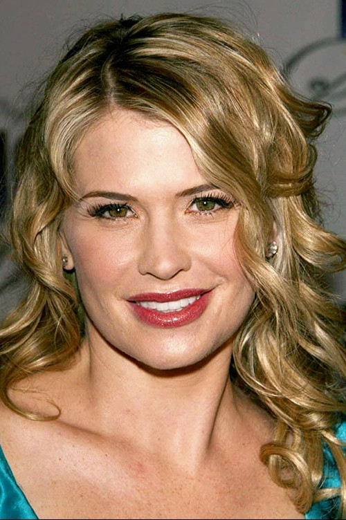 Photo of Kristy Swanson