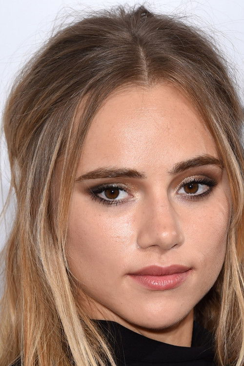 Photo of Suki Waterhouse