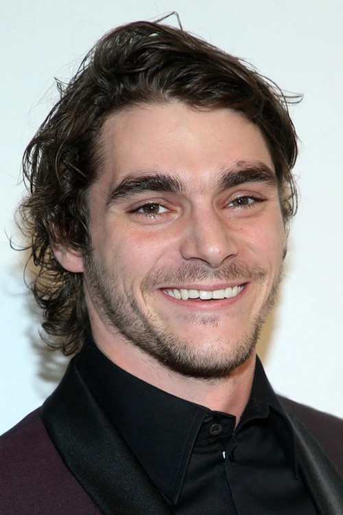 Photo of RJ Mitte
