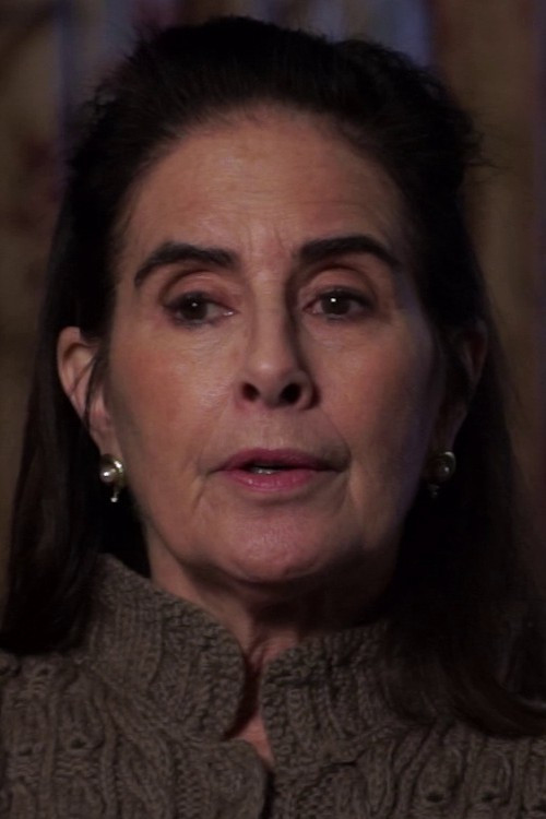 Photo of Suzanna Love