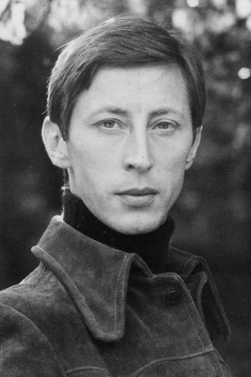 Photo of Murray Melvin