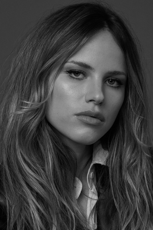 Photo of Halston Sage