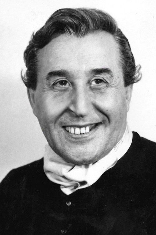 Photo of Kenan Büke