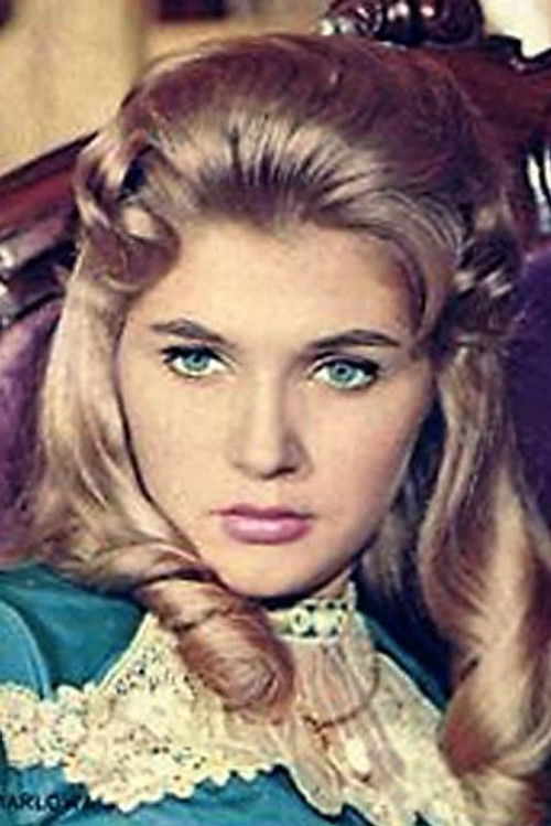 Photo of Nadia Marlowa