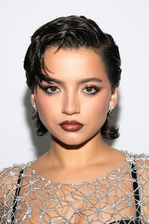 Photo of Isabela Merced