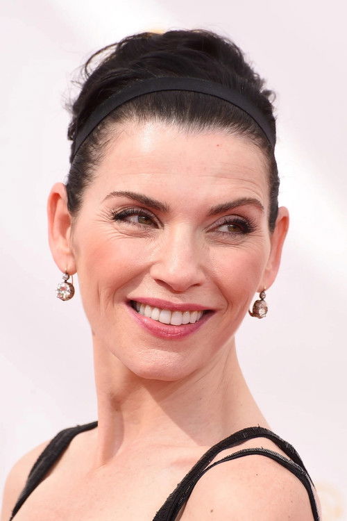 Photo of Julianna Margulies