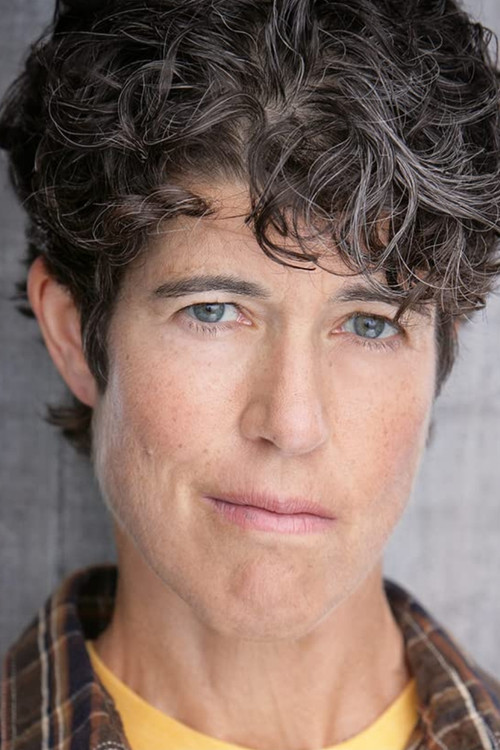 Photo of Carrie Gibson