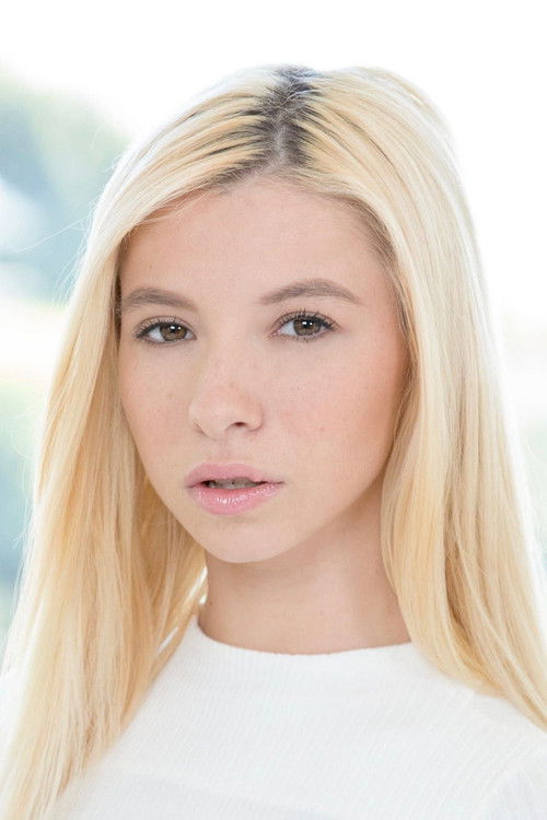 Photo of Kenzie Reeves