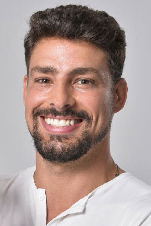 Photo of Cauã Reymond