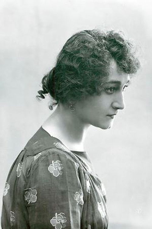 Photo of Clara Schwartz
