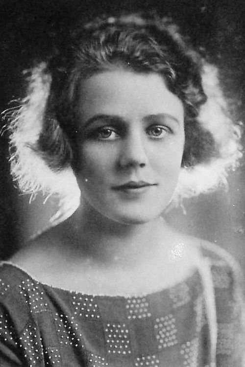 Photo of Edna Best