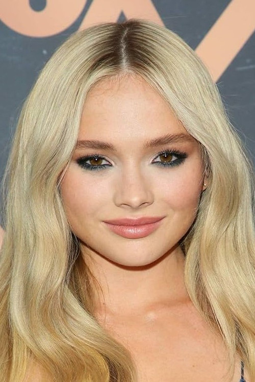 Photo of Natalie Alyn Lind