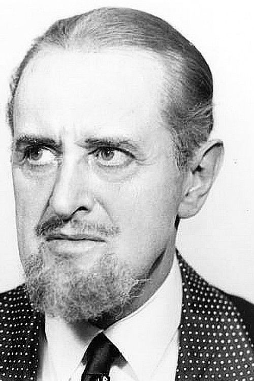 Photo of Taylor Holmes