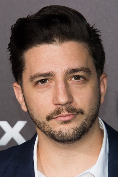 Photo of John Magaro