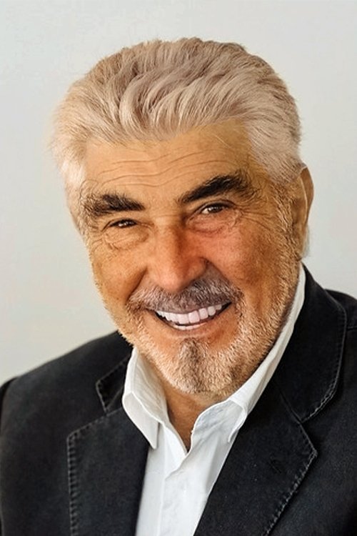 Photo of Erdal Özyağcılar