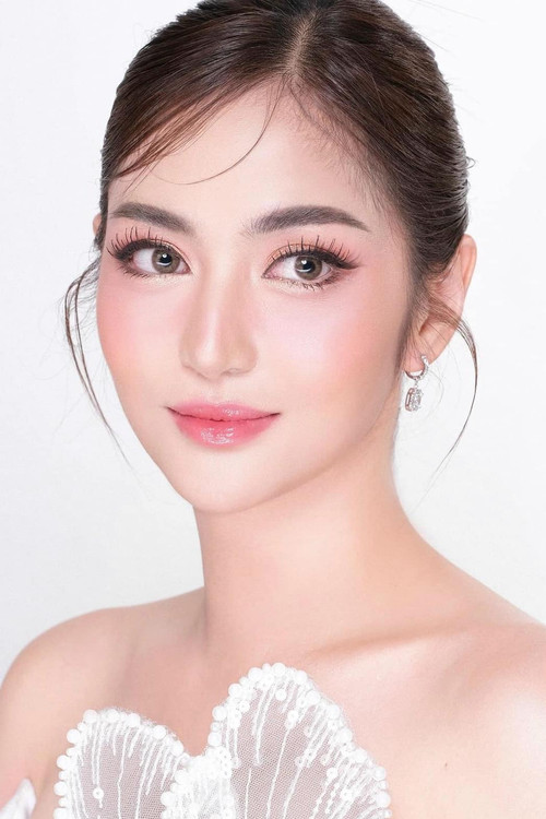 Photo of Charlie Dizon