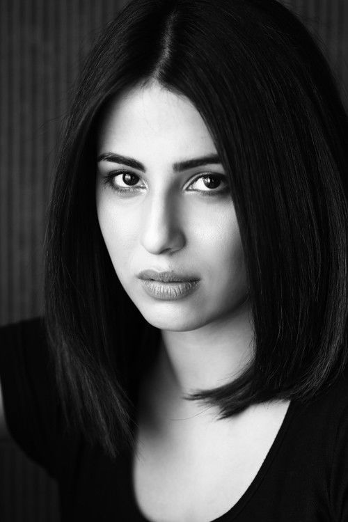 Photo of Ushna Shah