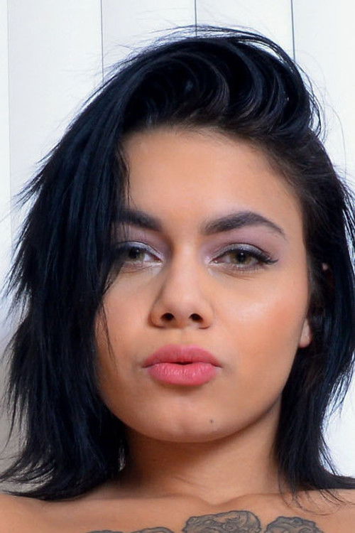 Photo of Genevieve Sinn