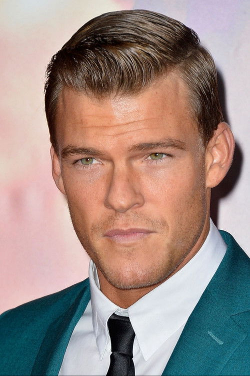 Photo of Alan Ritchson